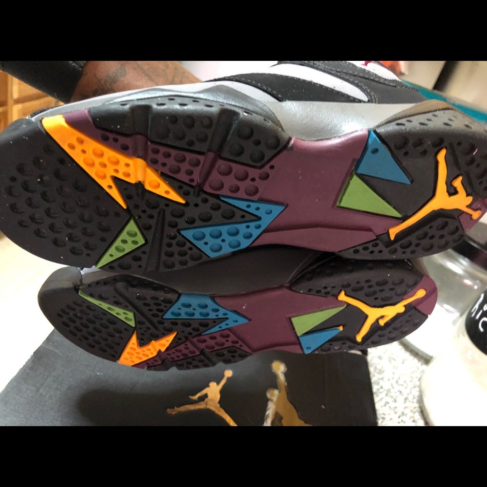 Jordan 7 Bordeaux size 4